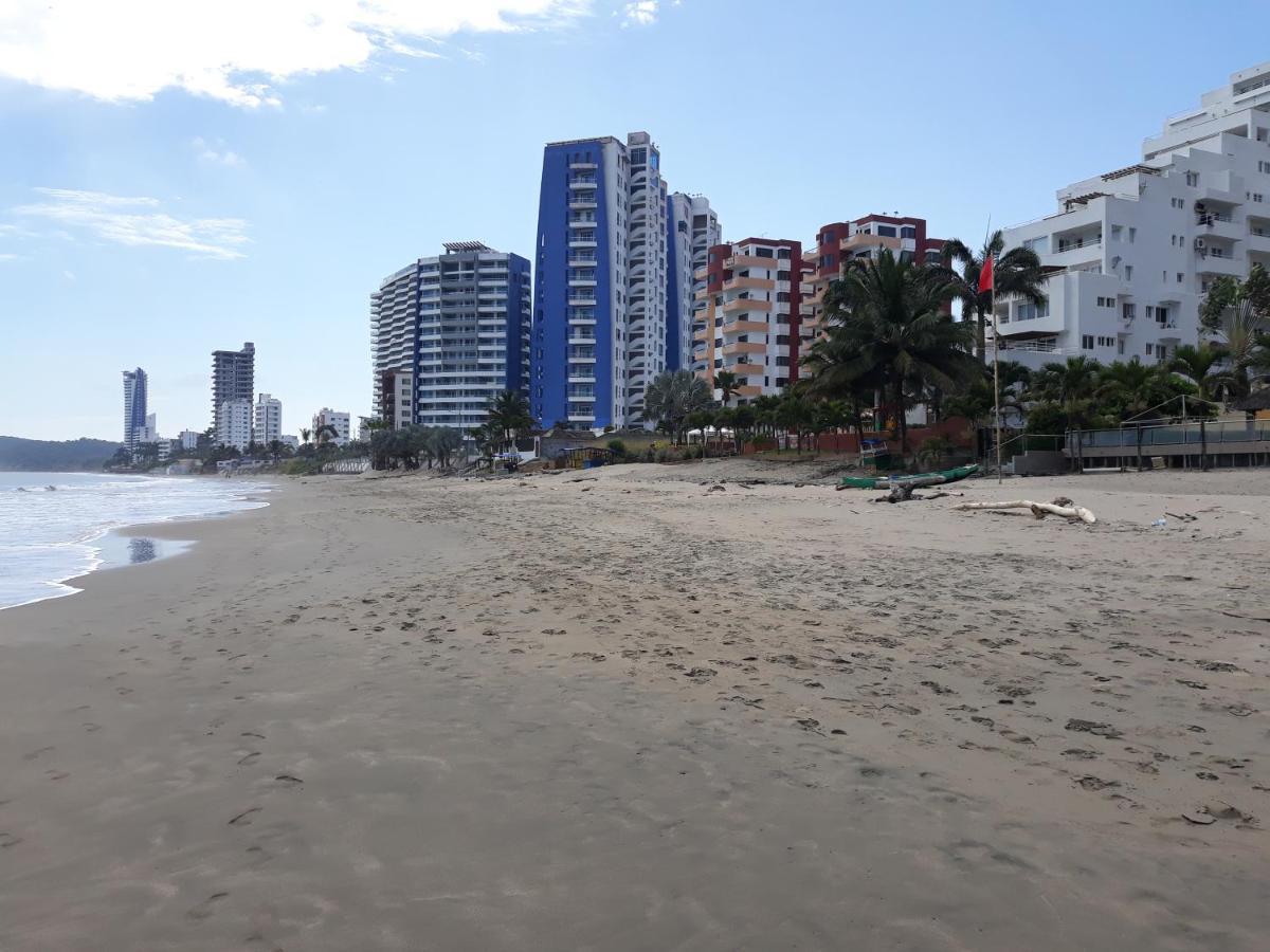 Hotel Almond Beach Tonsupa Exterior photo